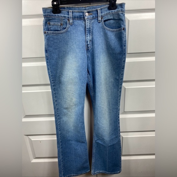 Levi's Denim - Vintage Levi's Women's Jeans 515 Boot Cut Denim Blue Light Wash Low Rise Y2K 8M